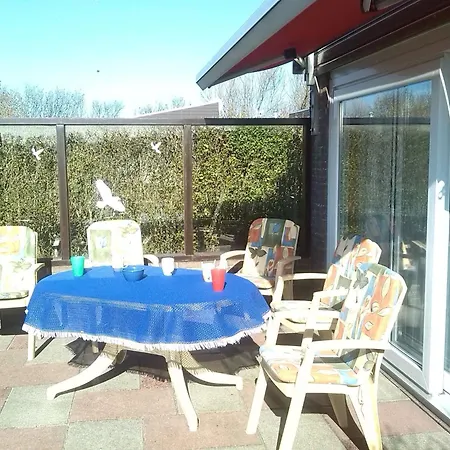 De Blenck Mit Privatem Garten Und Terrasse By Interhome Tatil Evi Callantsoog